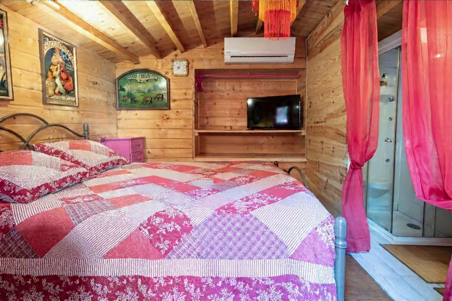 Hébergement AbracadaRoom : Tiny Églantine – Cocon de douceur - Image 3