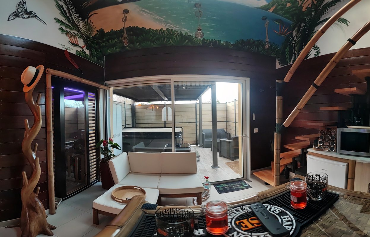La Kaz Rhumantique, Spa & Sauna à La Riviere Saint Sauveur (8)