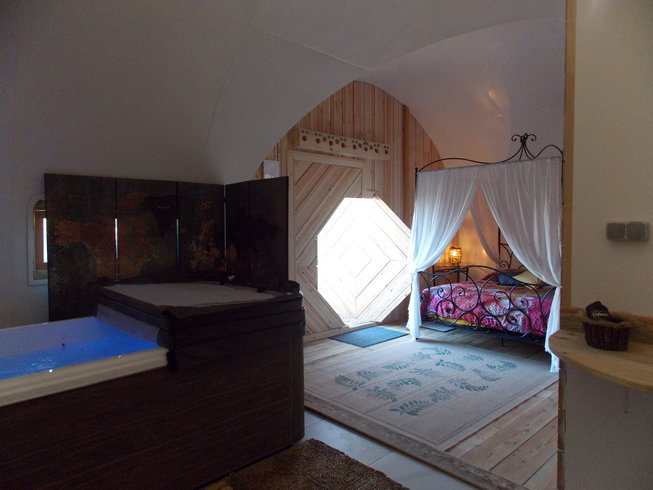 Hébergement AbracadaRoom : Maison de Hobbit Arwen & Spa - Image 3