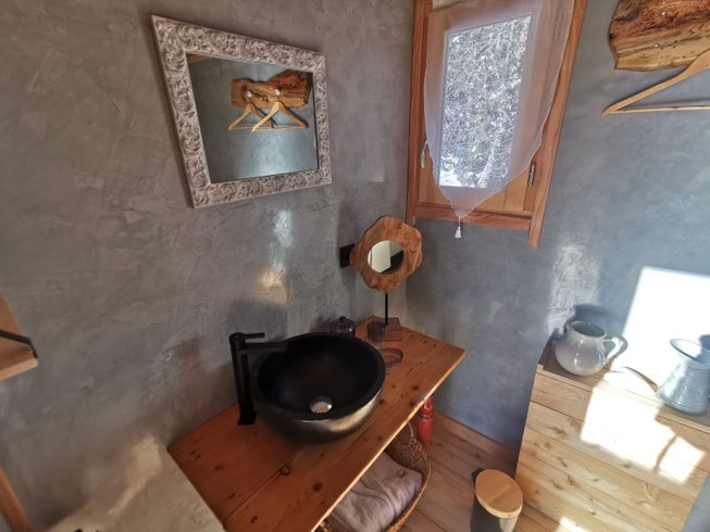 Hébergement AbracadaRoom : Cabane "Les Eaux Tortes" - Image 7