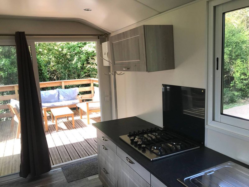 Hébergement AbracadaRoom : Château Mobile & Spa - Image 4