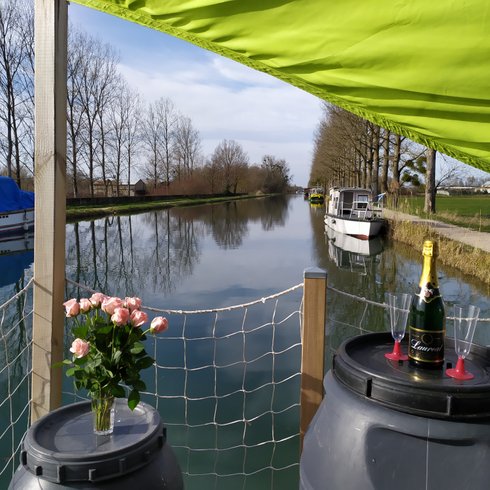 Hébergement AbracadaRoom : Le Cottage Flottant Insolite - Image 3
