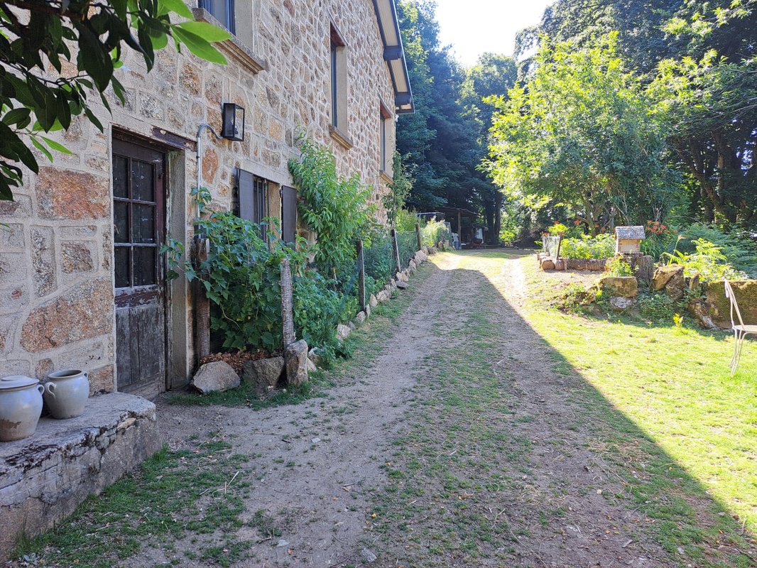 Le Refuge d'Yzeron à Yzeron (60)