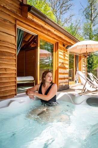 Hébergement AbracadaRoom : La cabane du Domaine des Ecus d'Or - Image 4