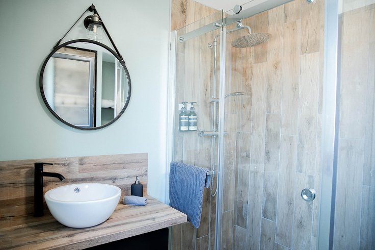 Hébergement AbracadaRoom : Tiny contemporaine & Spa - Image 13