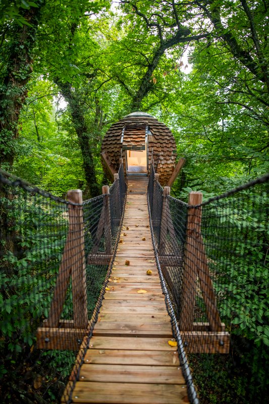 Cabane SPA Lov'nid à Gillonnay (34)