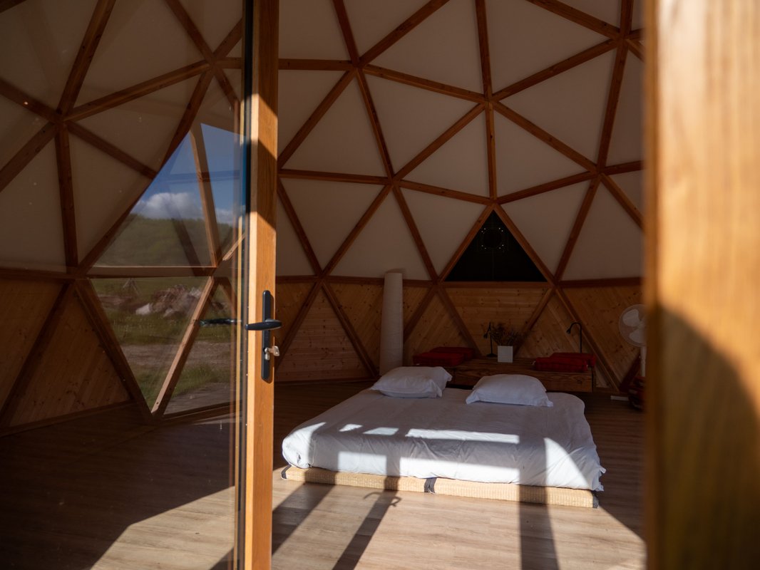 Glamping : nos dômes & son lac privé à Sadirac (5)