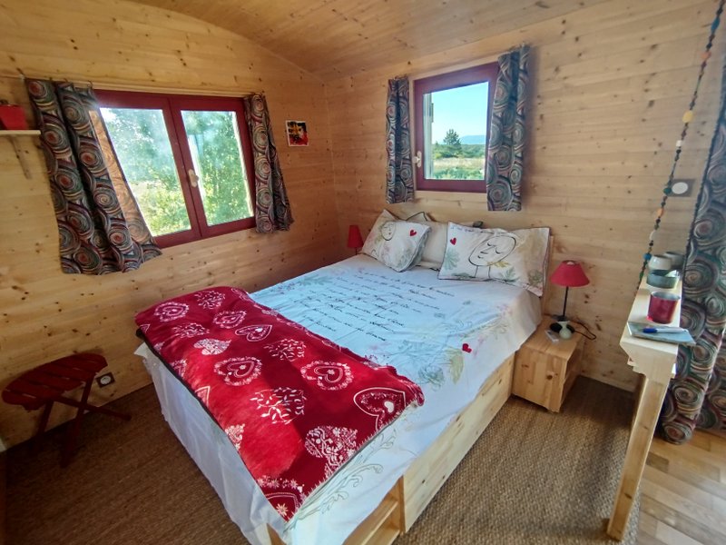 Hébergement AbracadaRoom : RIALYS - Roulotte en Drôme Provençale - Image 7