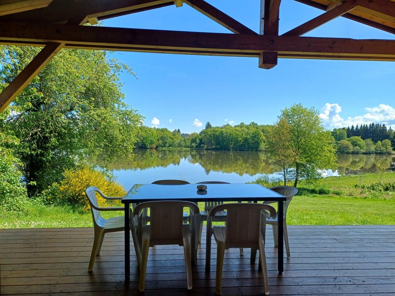 Hébergement AbracadaRoom : Chalet "Douglas" vue sur lac - Image 1