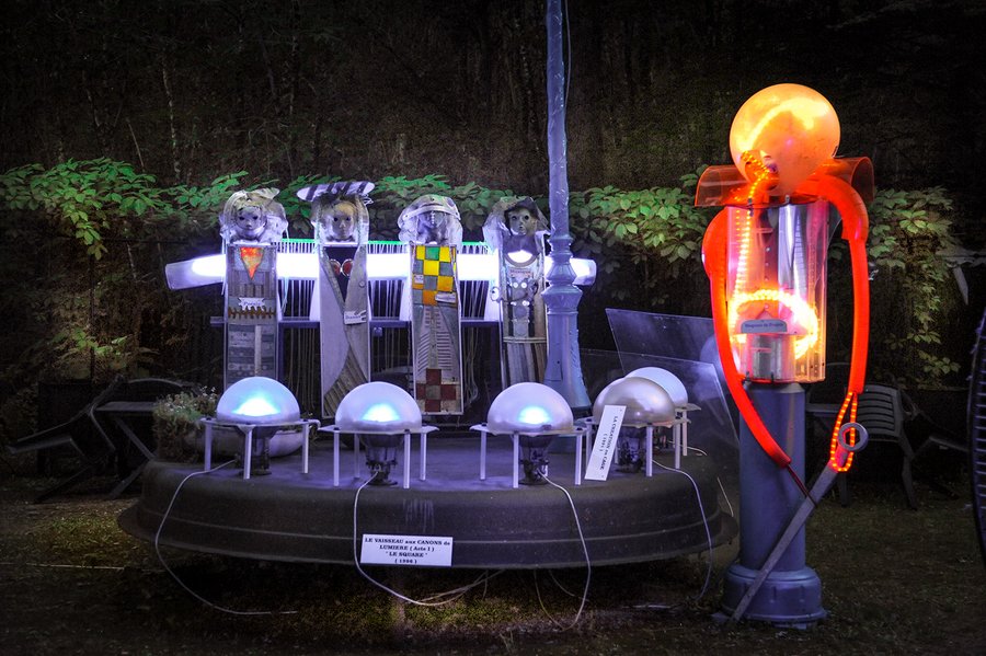 Hébergement AbracadaRoom : Chalet duplex dans village d'art singulier - Image 15