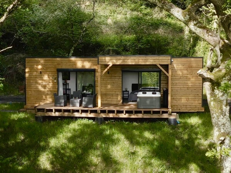 Domaine AbracadaRoom : Les Cabanes du Lac - Image 1