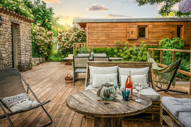 Hébergement AbracadaRoom : Roulotte la Clé du Luberon & SPA - Image 1