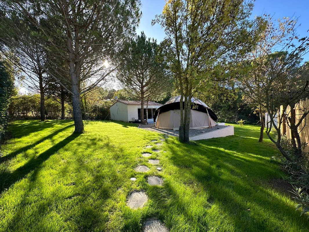 "F"anny - Wigwam, piscine & spa à Malves En Minervois (49)