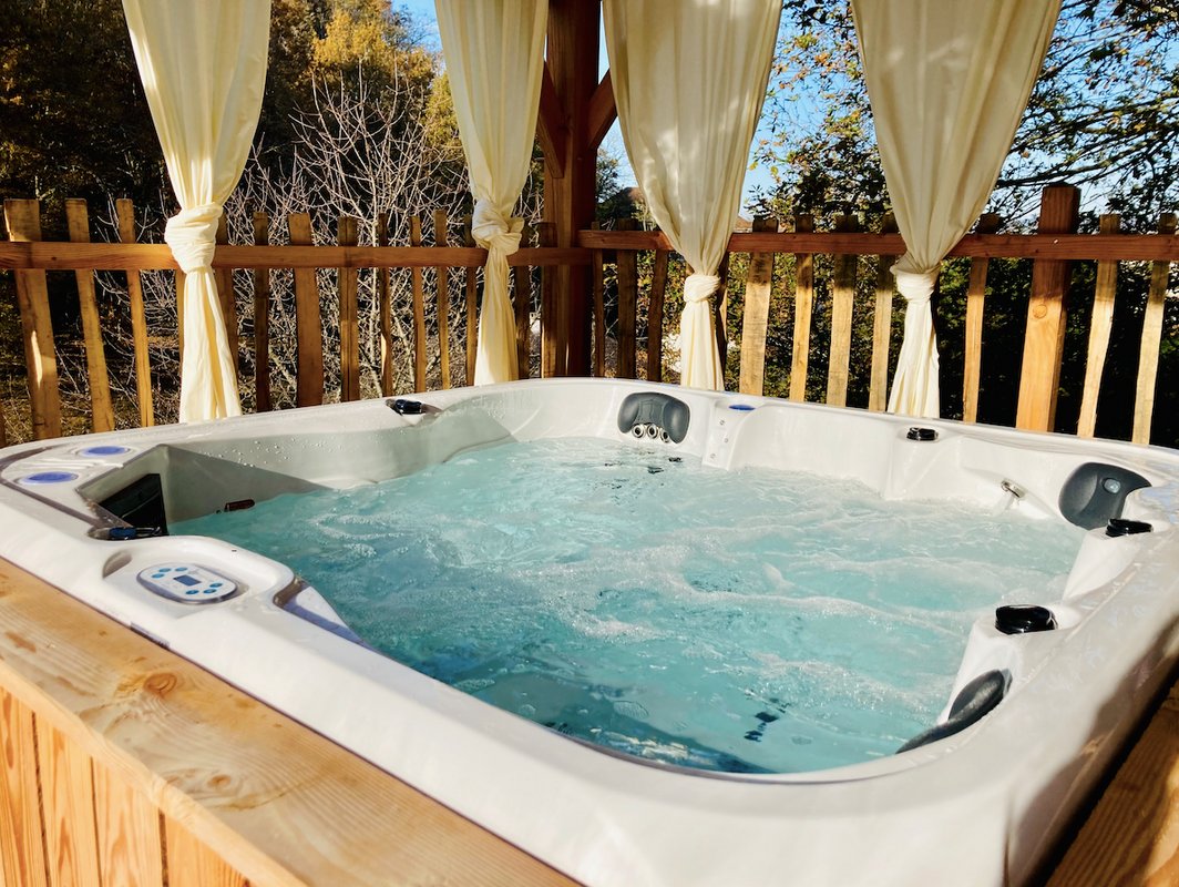 Cabane La Douce Parenthèse & Spa & Sauna à Brive La Gaillarde (18)