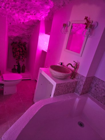 Hébergement AbracadaRoom : KALISPA, baignoire maçonnée et sauna - Image 12