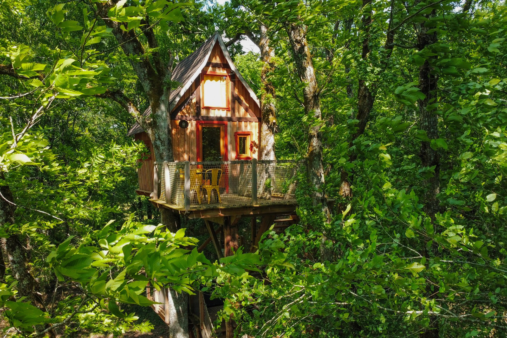 Hébergement UnicStay : Cabane avec Spa "Cartoon" à Lamothe-Fénelon