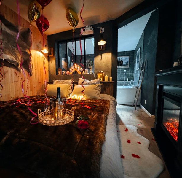 Hébergement AbracadaRoom : Chalet Romantique Spa & Ciné Privé / 10 min centre - Image 26
