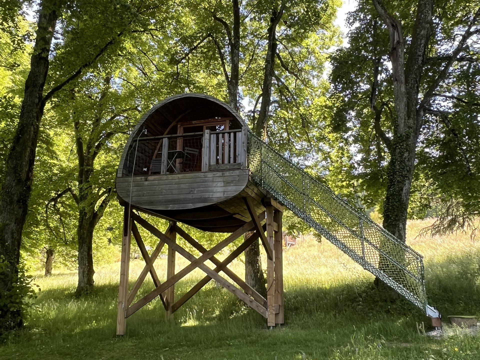 Cabane accès Escalier & Spa privatisable