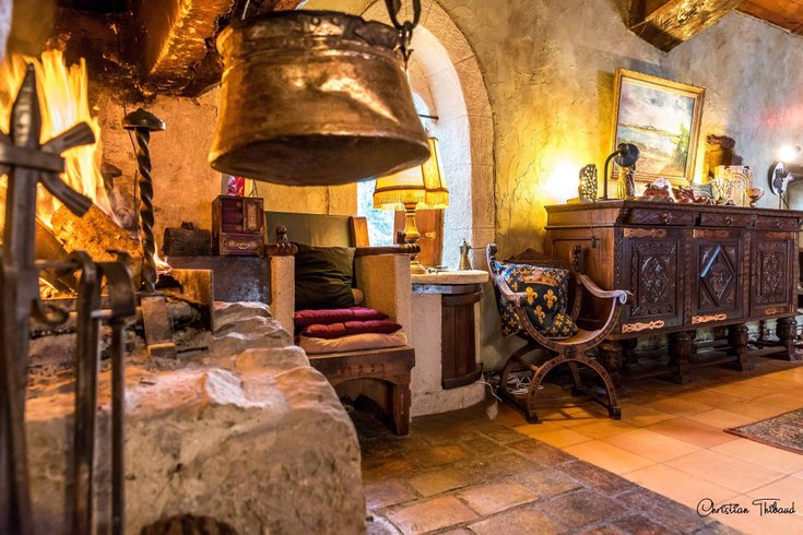 Hébergement AbracadaRoom : Suite Médiévale - Image 3