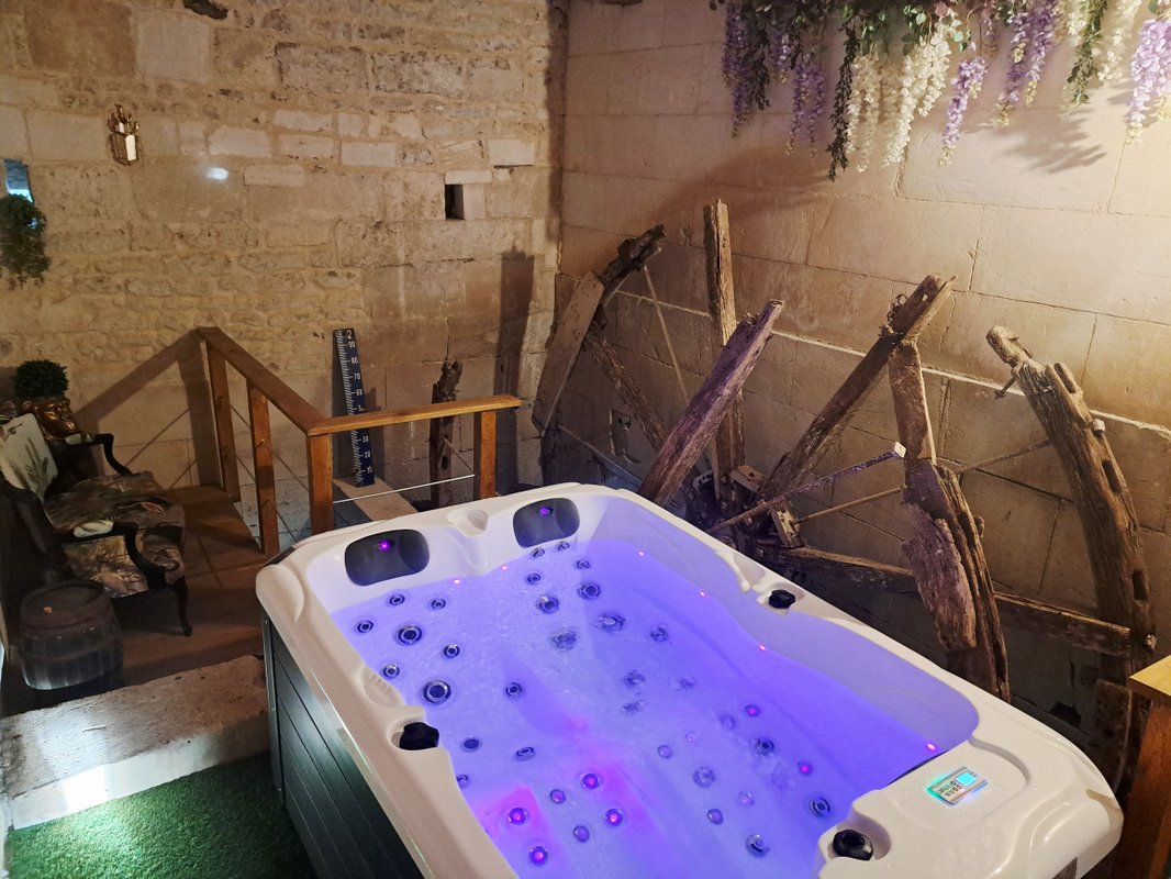 Le Logis du Meunier & Spa privatif à Champagnac (1)