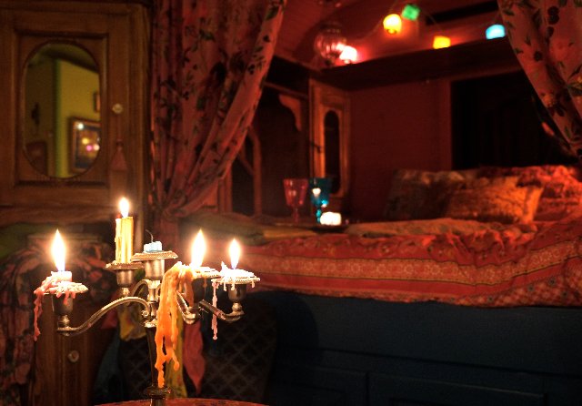 Hébergement AbracadaRoom : La Roulotte de Sandor - Image 9