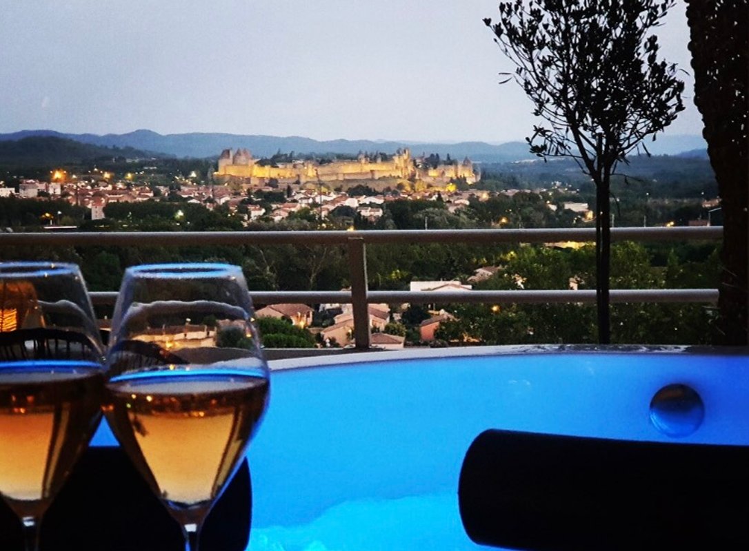 La Suite vue panoramique et Spa à Carcassonne (19)