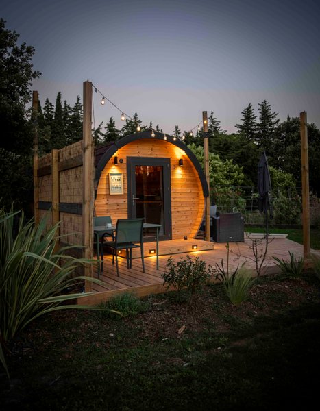 Hébergement AbracadaRoom : Hébergement Tonneau Prestige et sa piscine - Image 19