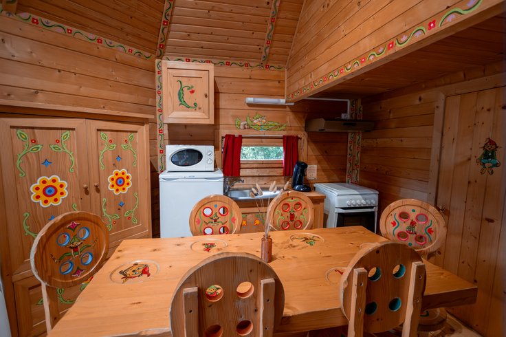 Hébergement AbracadaRoom : Yourte Isba n°1 - Image 4