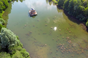 Cabane flottante Spa - Martin pêcheur à Vernois Les Vesvres (2)