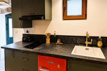 Le Repaire du Sorcier - Appartement magique & Spa à Caumont Sur Durance (4)