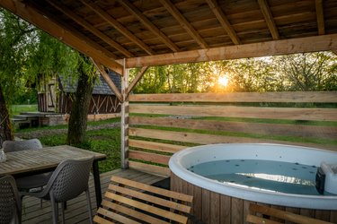 Cabane Fées 4 pers & Spa à Bâgé-Dommartin (4)