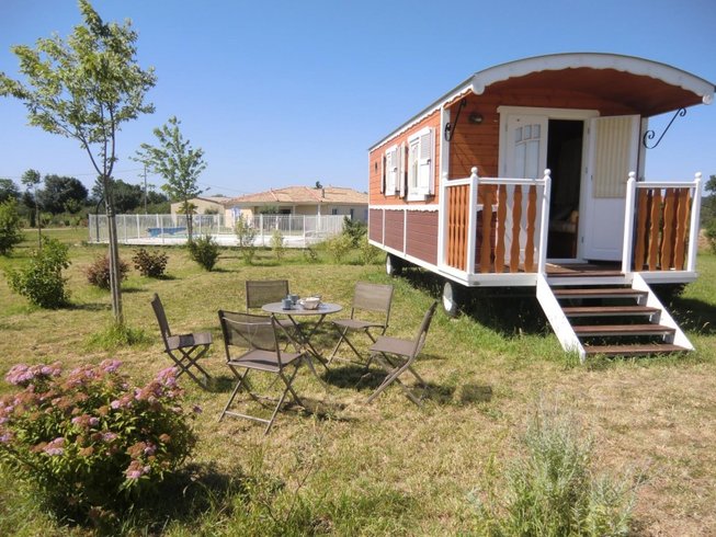 Hébergement AbracadaRoom : Roulotte Pâquerette - Image 1