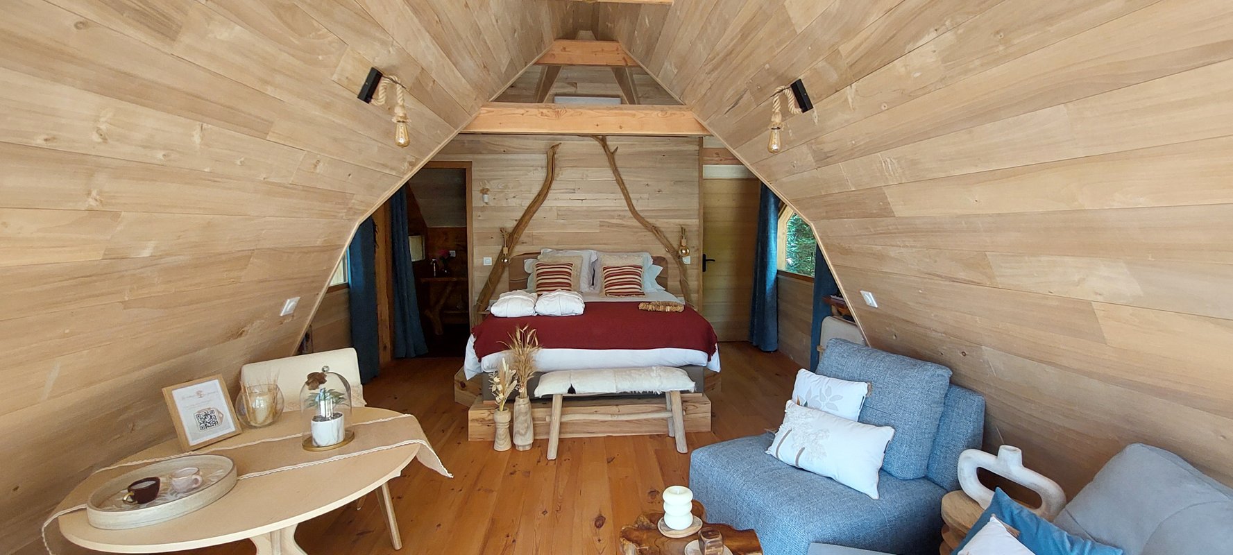 Cabane perchée BLOOMA & Spa à Sarrant (27)