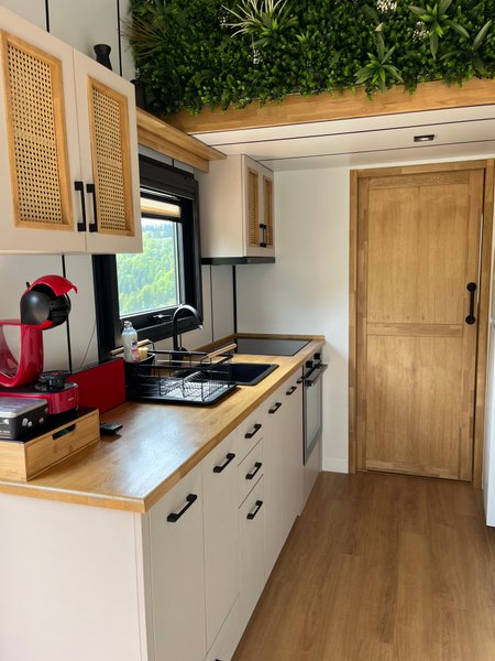 Hébergement AbracadaRoom : Tiny house Athena & Spa - Image 16