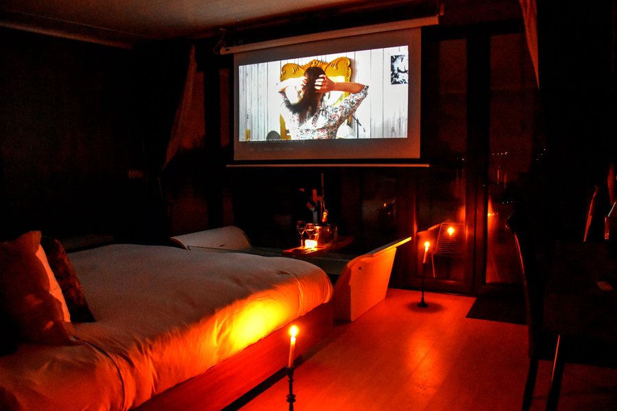 Hébergement AbracadaRoom : La Venise Parisienne & Bain Balnéo - Image 9