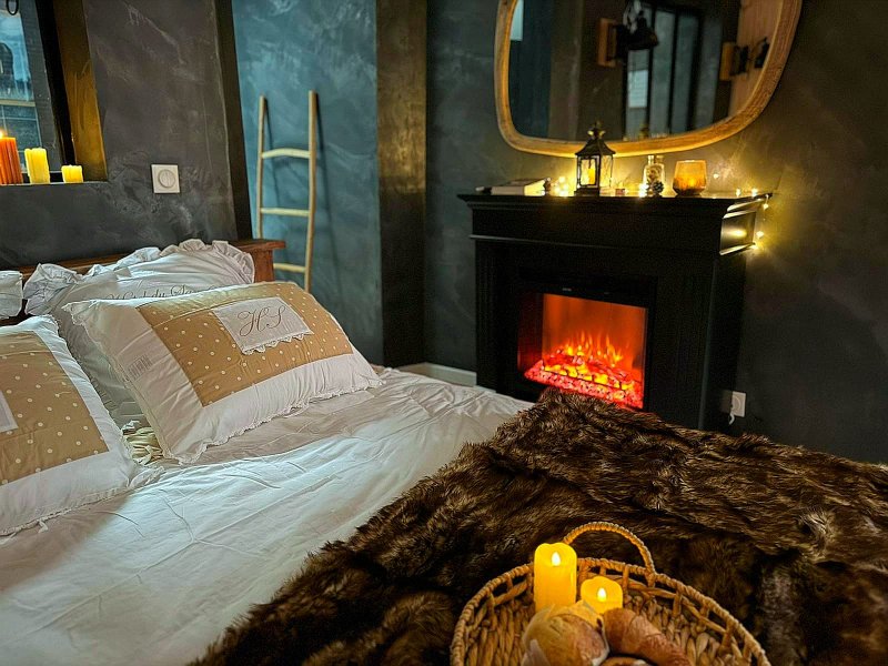 Hébergement AbracadaRoom : Chalet Romantique Spa & Ciné Privé / 10 min centre - Image 6