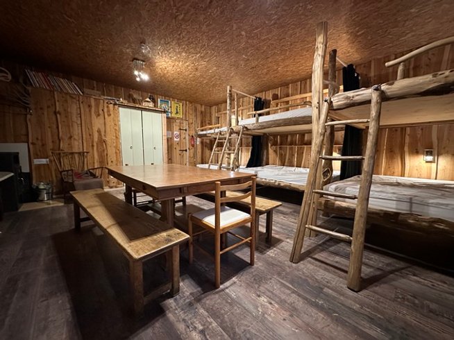 Hébergement AbracadaRoom : Refuge de Balenne - Séjour en groupe auprès de huskies - Image 9