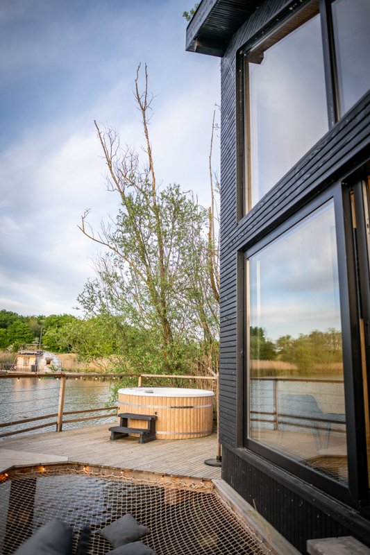 Cabane Spa  Design 6 pers à Bâgé-Dommartin (35)
