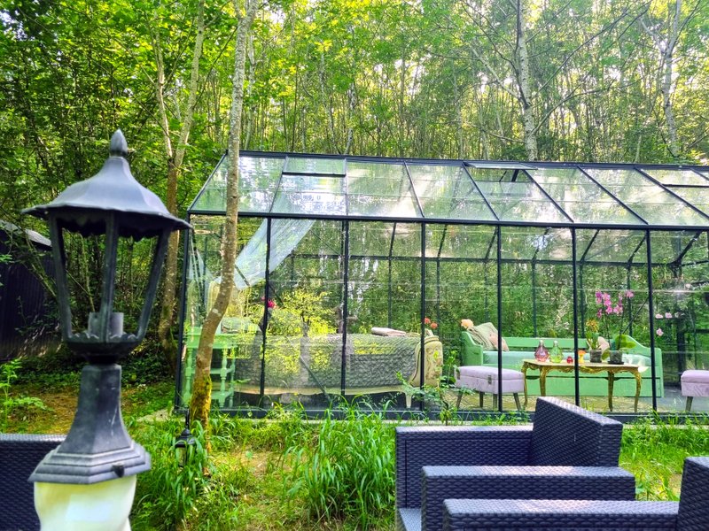 Hébergement AbracadaRoom : La Serre en pleine nature - Image 2