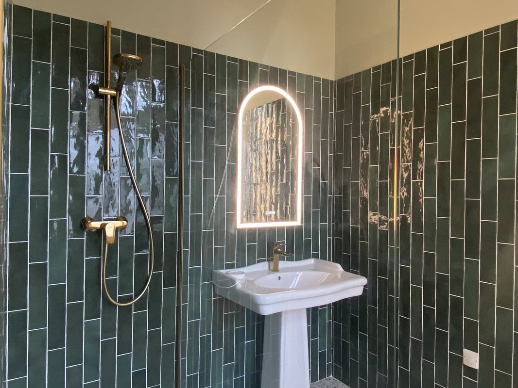 Chambre Aventurine – chambre double élégante avec salle de bain – Maison Balmelle Gramat à Gramat (6)