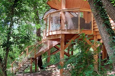 Cabane perchée ASTERIA & Spa à Sarrant (3)