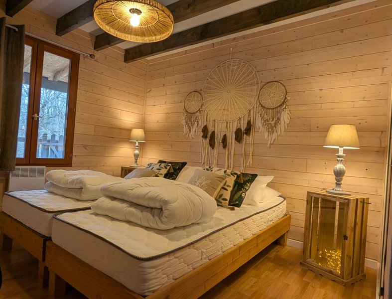 Hébergement AbracadaRoom : Chalet Grand Chêne avec Spa privatif - Image 8