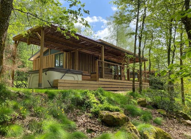 Hébergement AbracadaRoom : HY•Lødge Spa-6pers N°3 (Chalet nature avec spa privatif) - Image 1
