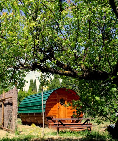Hébergement AbracadaRoom : Le Tonneau du Nid'Oiselet - au coeur d'une ferme en Provence - Image 3