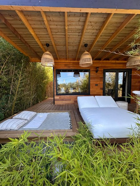 Hébergement AbracadaRoom : Suite Refuge • Écrin de luxe & bain nordique au bord du canal - Image 7
