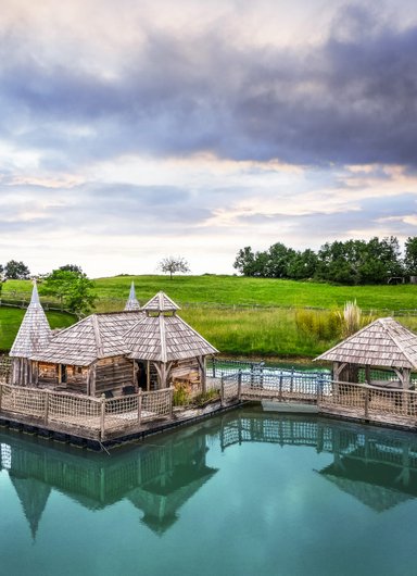 Cabane Château Biron & spa à Beaumontois En Perigord