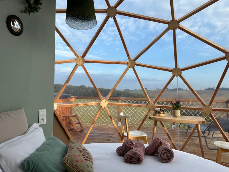 Hébergement AbracadaRoom : La butte et son bain nordique - Image 25