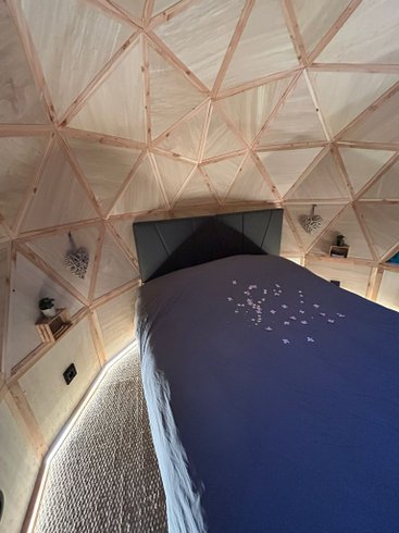 Hébergement AbracadaRoom : Dôme lunaire d'Oriana & Son bain nordique - Image 17