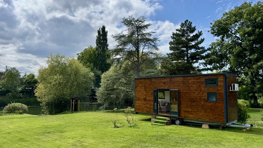 Hébergement AbracadaRoom : Tiny house au bord de l'eau - Image 1