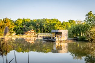 Cabane sur l'eau Ain